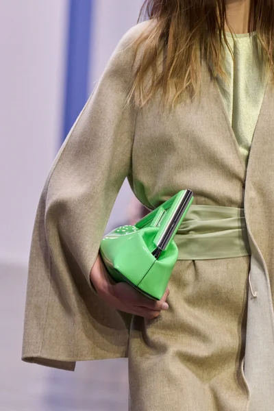 Look 22
